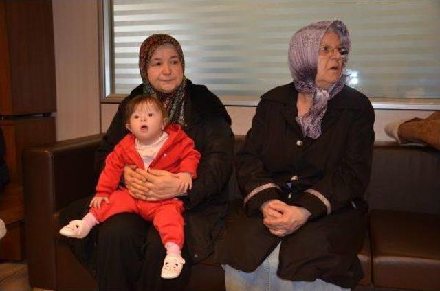 Ek Fotoğraflar//15 Aylık Down Sendromlu Bebeğin Annesi De Babası Da Tutuklu