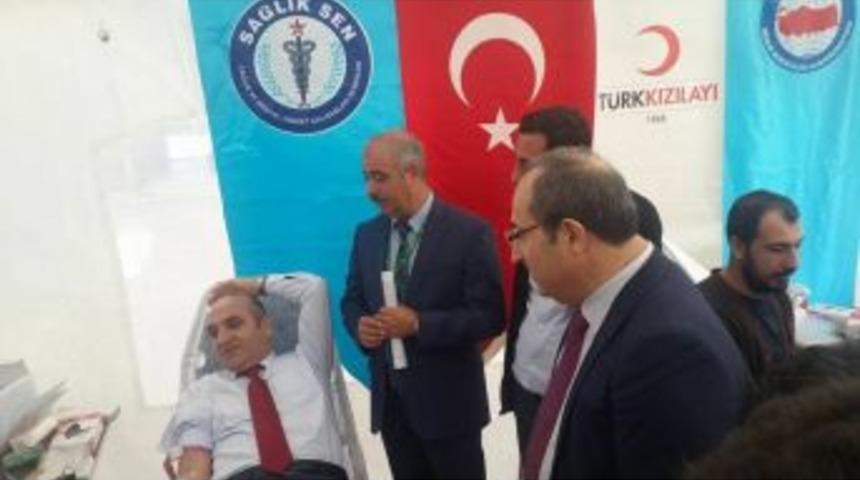 Sağlık-sen Mersin Şubesinden Kan Bağışına Destek