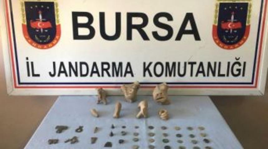 Otob&uuml;s Yolcularının Bavulundan Tarihi Eser &Ccedil;ıktı