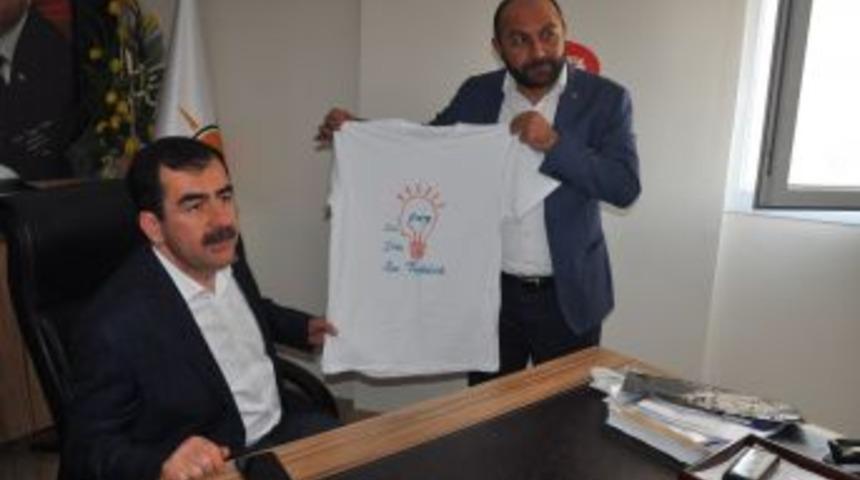 S&ouml;ke Ak Parti&rsquo;den Erdem&rsquo;e "s&ouml;ke S&ouml;ke Evet" Tiş&ouml;rt&uuml;