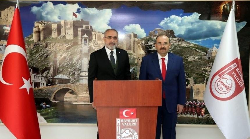 Cumhurbaşkanı Başdanışmanı Yal&ccedil;ın Top&ccedil;u, Vali İsmail Ustaoğlu&rsquo;nu Ziyaret Etti
