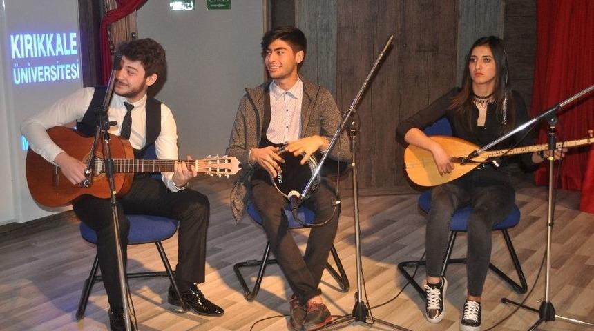 Sungurlu Myo &Ouml;ğrencileri Aşık Veysel&rsquo;i Andı