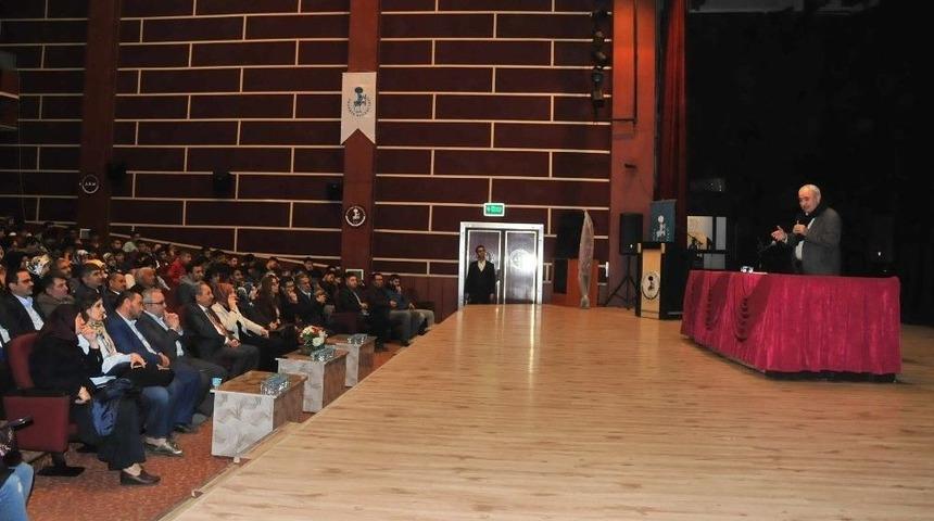 Akşehir Belediyesinden &lsquo;&ccedil;anakkale Aslanları&rsquo; Konferansı