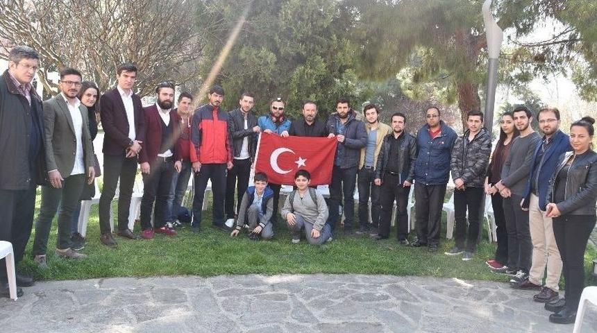 Başkan Doğan, &ldquo;kardeşlik İ&ccedil;in Evet&rdquo; Sloganıyla Y&uuml;r&uuml;yen Grupla Buluştu