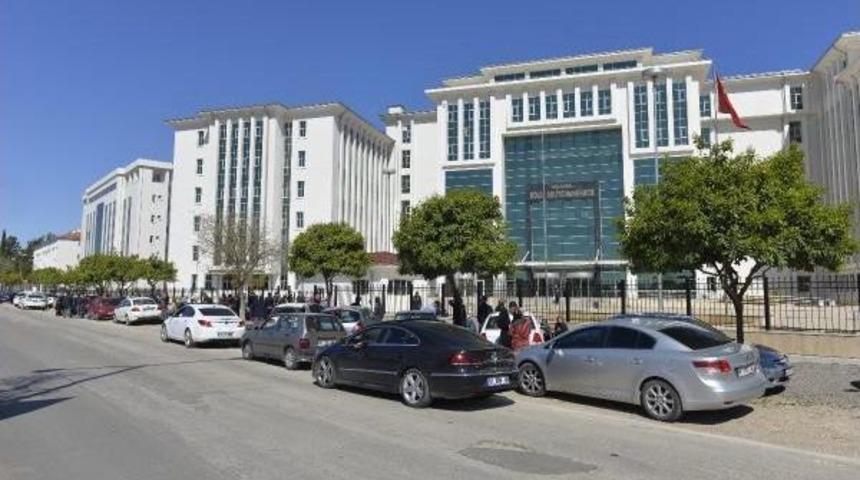 Fet&ouml; &Uuml;yesi Olduğu Iddia Edilen 145 Polisin Yargılanmasına Başlandı