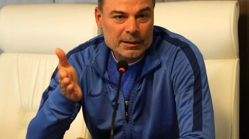 İpekoğlu: &ldquo;&ccedil;ıkın Adam Gibi Ma&ccedil; Y&ouml;netin&rdquo;