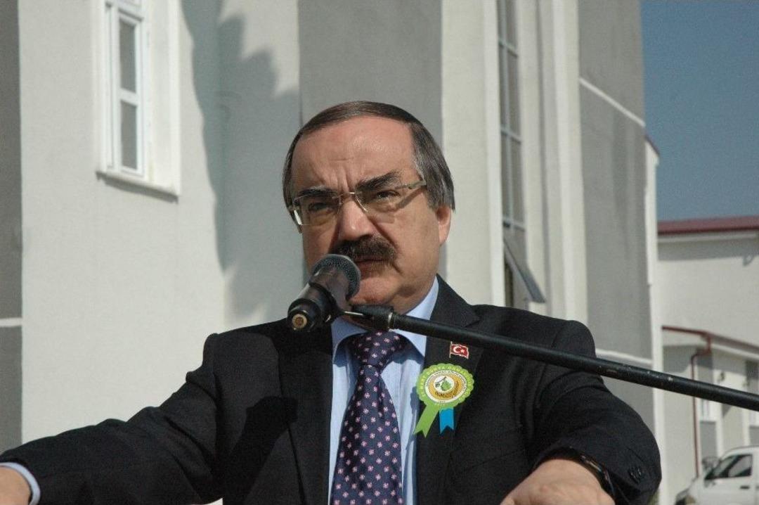 Şehit Kaymakam Safit&uuml;rk&rsquo;&uuml;n Doğum Tarihi Kadar Fidan Diktiler