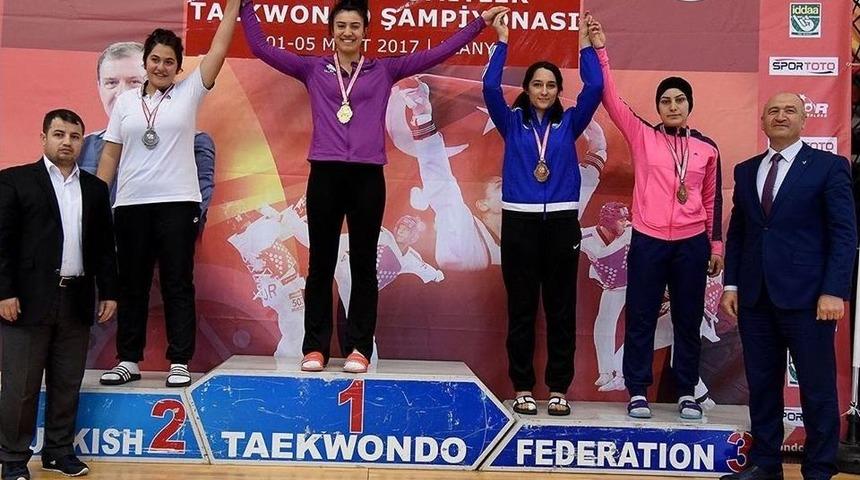 Kardeş Tekvandocular Alanya&rsquo;dan Dereceyle D&ouml;nd&uuml;