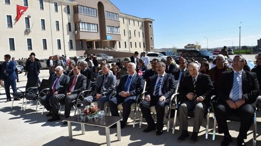 Şanlıurfa Valisi Tuna, Engellilerle Fidan Dikti