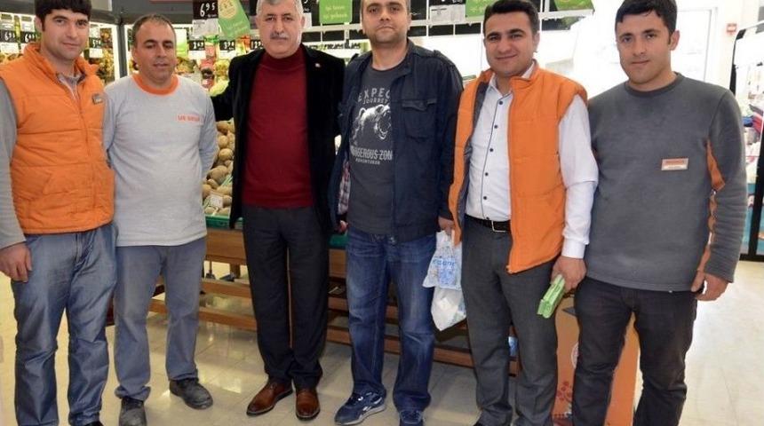 Başkan Polat, Fahri Kayahan Bulvarındaki Esnafları Ziyaret Etti