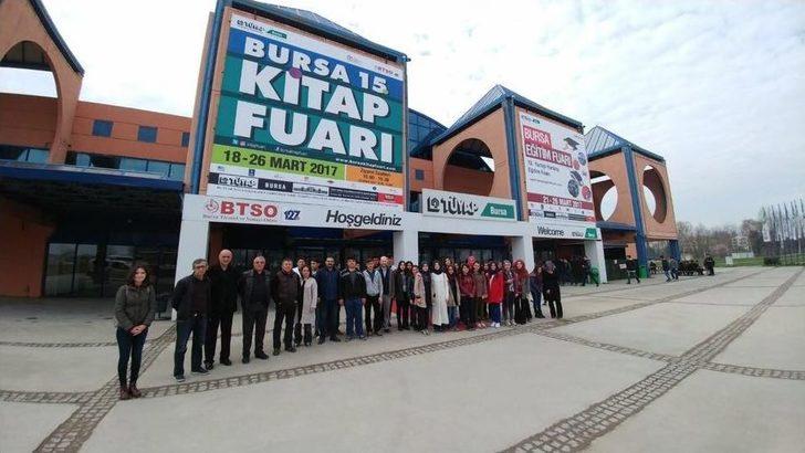 Dost Öğrenciler Kitap Fuarında Buluştu G1