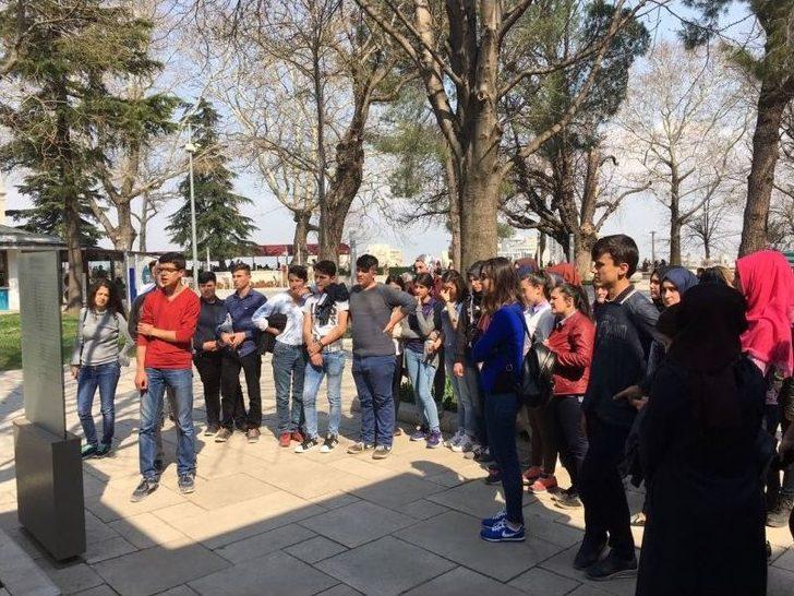 Dost Öğrenciler Kitap Fuarında Buluştu G3