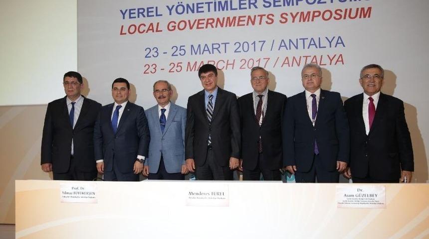 Başkan T&uuml;rel, Yerel Y&ouml;netimde İnovasyonun &Ouml;nemini Anlattı