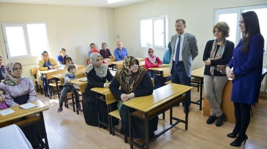 Maltepe&rsquo;de Okuma Yazma Seferberliği