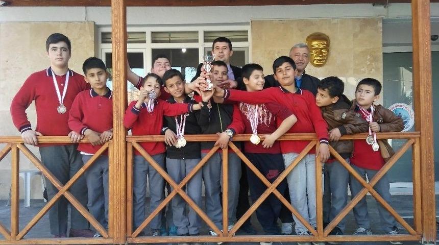 Havran Hem, Başarısını Madalyalandırdı