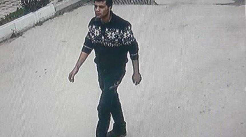 Biber Gazlı Taksi Gasp&ccedil;ısı Kar Tanesi Desenli Kazağı Ele Verdi