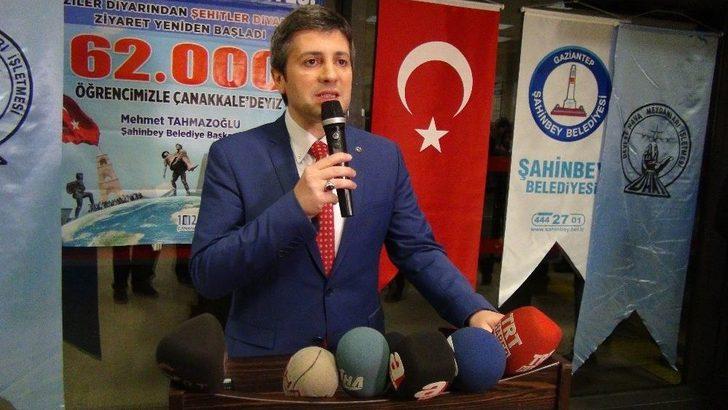 183 Öğrenci Karanfillerle Çanakkale’ye Uğurlandı G1