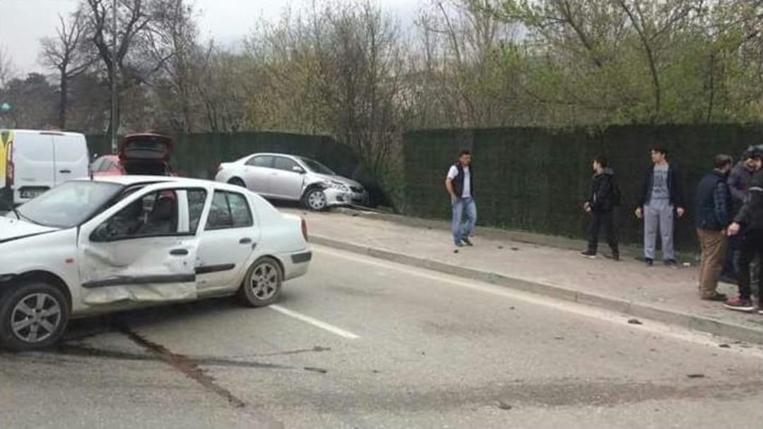 &Ouml;ğrenci Servisinde Yan Yattı