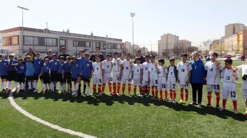 Batıkent Semt Sahası&rsquo;nda Yeni Yıldızlar Yetişiyor