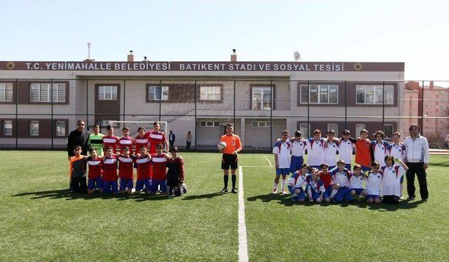 Batıkent Semt Sahası’nda Yeni Yıldızlar Yetişiyor