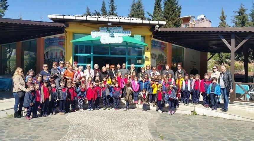 Yaşlılar Haftasını Birlikte Kutladılar