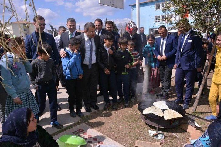 Viranşehir Kaymakamı Ömer Çimşit Hürriyet İlkokulu Kermez Açılışına Katıldı G4