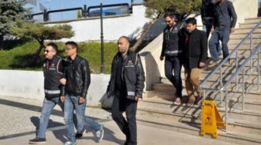 2 Fet&ouml; Ş&uuml;phelisi Tutuklandı