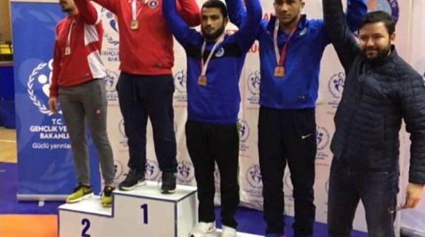 Gen&ccedil;lerde &Uuml;&ccedil; Sporcu T&uuml;rkiye Finallerinde