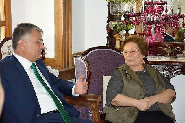 Vali Ersin Yazıcı’dan Hayırsever Zehra Baysal’a Ziyaret