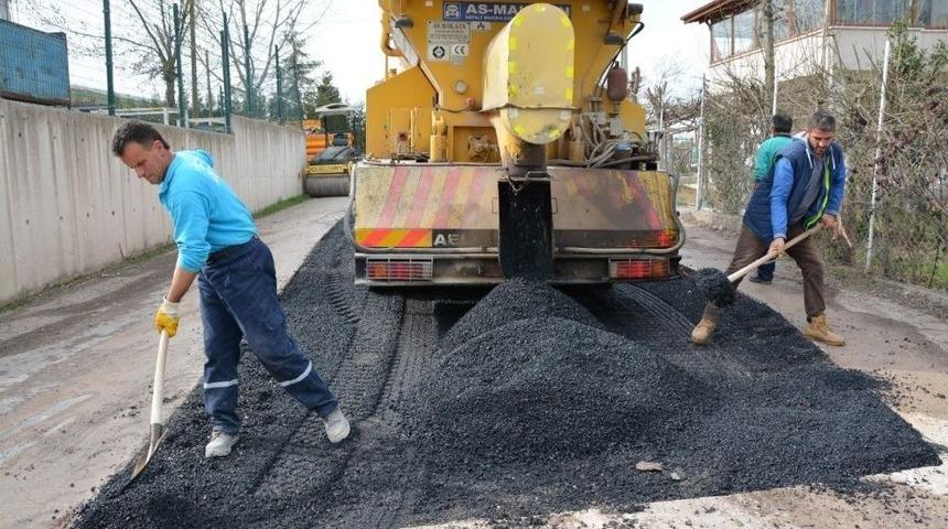 Kartepe&rsquo;de Vatandaşların İhtiya&ccedil; Duyduğu Hizmetler Yerine Getiriliyor