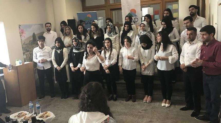 İşaret Dili &Ouml;ğrencilerinden Muhteşem Koro