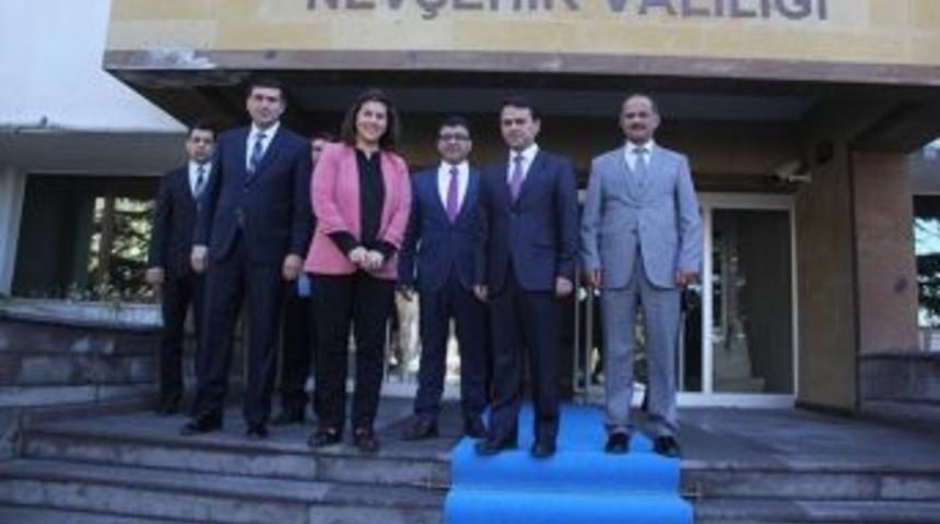 &Ccedil;alışma Ve Sosyal G&uuml;venlik Bakanlığı Heyeti Vali Aktaş&rsquo;ı Ziyaret Etti