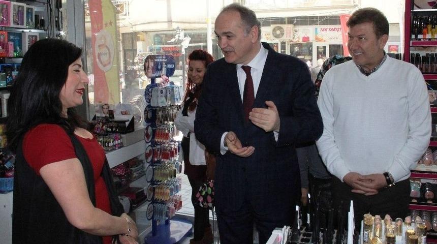 Bakan Faruk &Ouml;zl&uuml; İle Vatandaş Arasında &ldquo;evet-hayır&rdquo; Diyaloğu