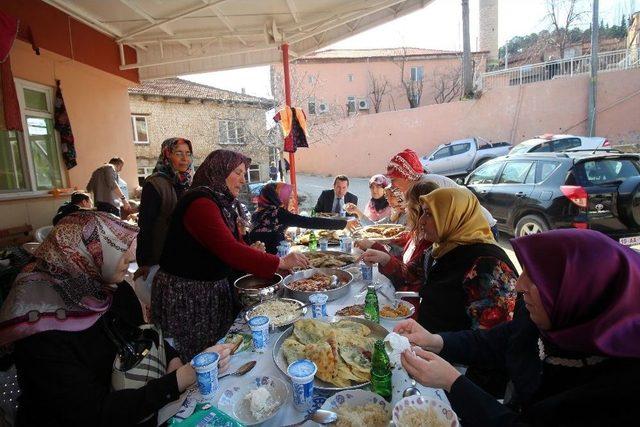 Pürsünler Mahallesi’nde Bir Gelenek Devam Ediyor