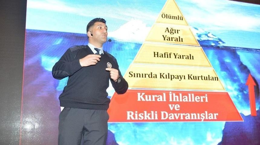 &Ouml;zel Toplu Taşıma Ara&ccedil; Şof&ouml;rlerine Trafik Eğitimi