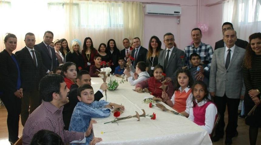 Marmaris&rsquo;te Down Sendromu &Ccedil;ocuklar G&ouml;n&uuml;llerince Eğlendi