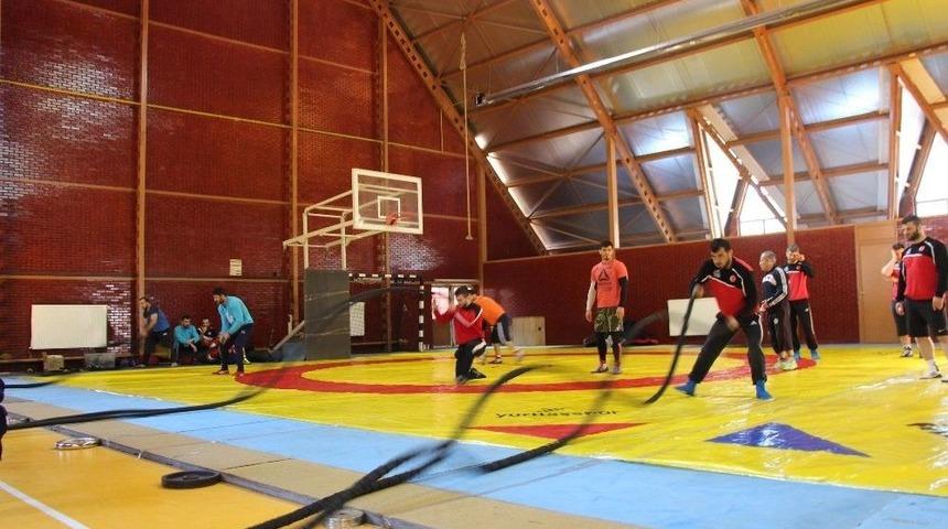 Grekoromen Milli G&uuml;reş Takımı, Aladağ&rsquo;da Kampa Girdi