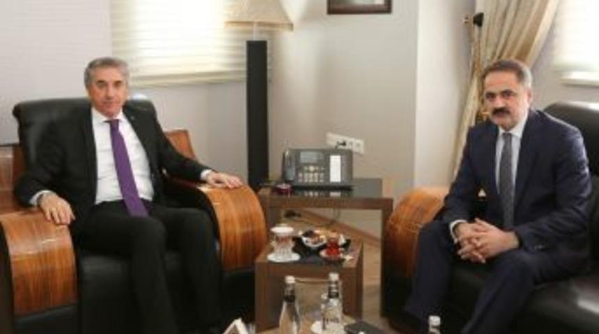 Elazığ’da Demiryolu, Önemli Bir Transit Noktasını Oluşturuyor