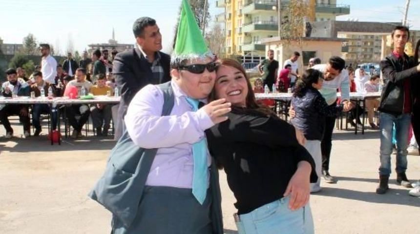 Silopi'de Down Sendromlu &Ccedil;ocuklar I&ccedil;in Eğlence