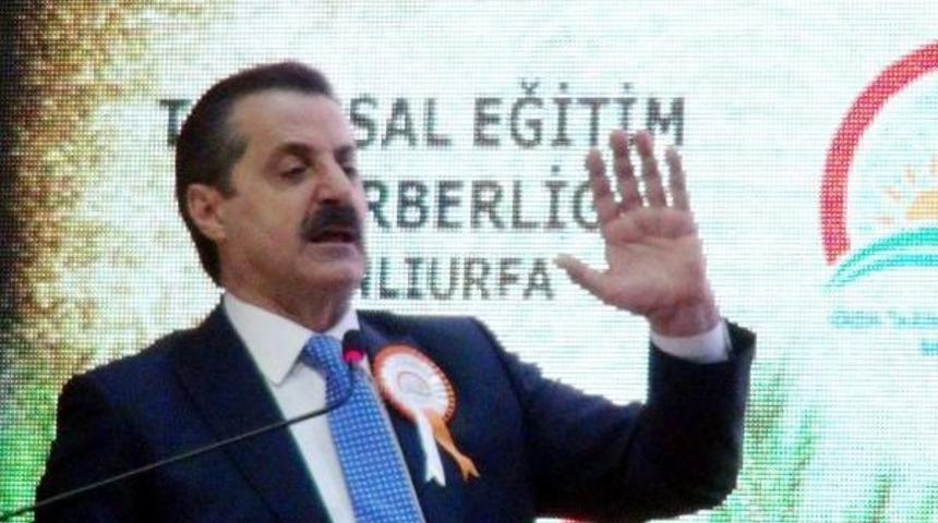 Bakan &Ccedil;elik: Ter&ouml;ristlere Kucak A&ccedil;acağınıza, Muhta&ccedil;lara El Uzatın