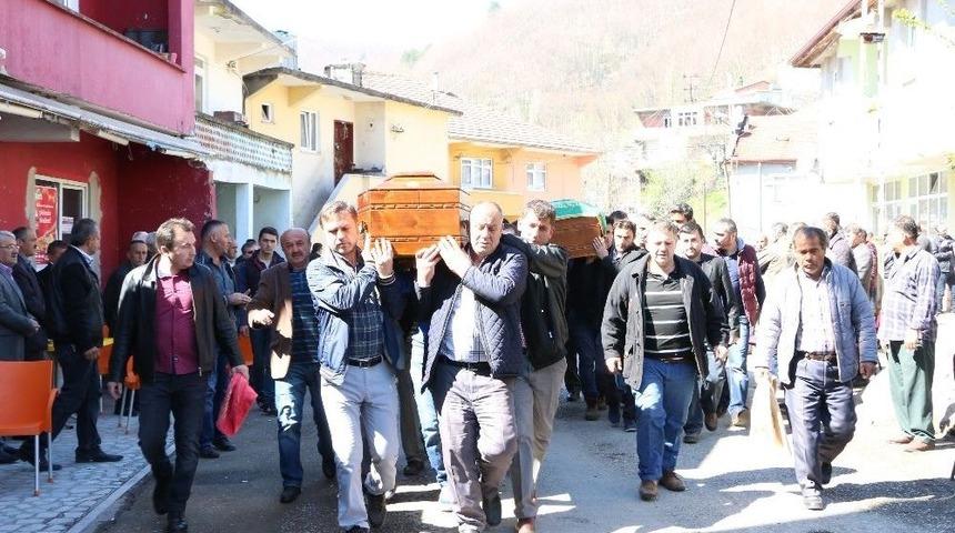 Libya&rsquo;daki &Ccedil;ifte Acı Y&uuml;rekleri Dağladı