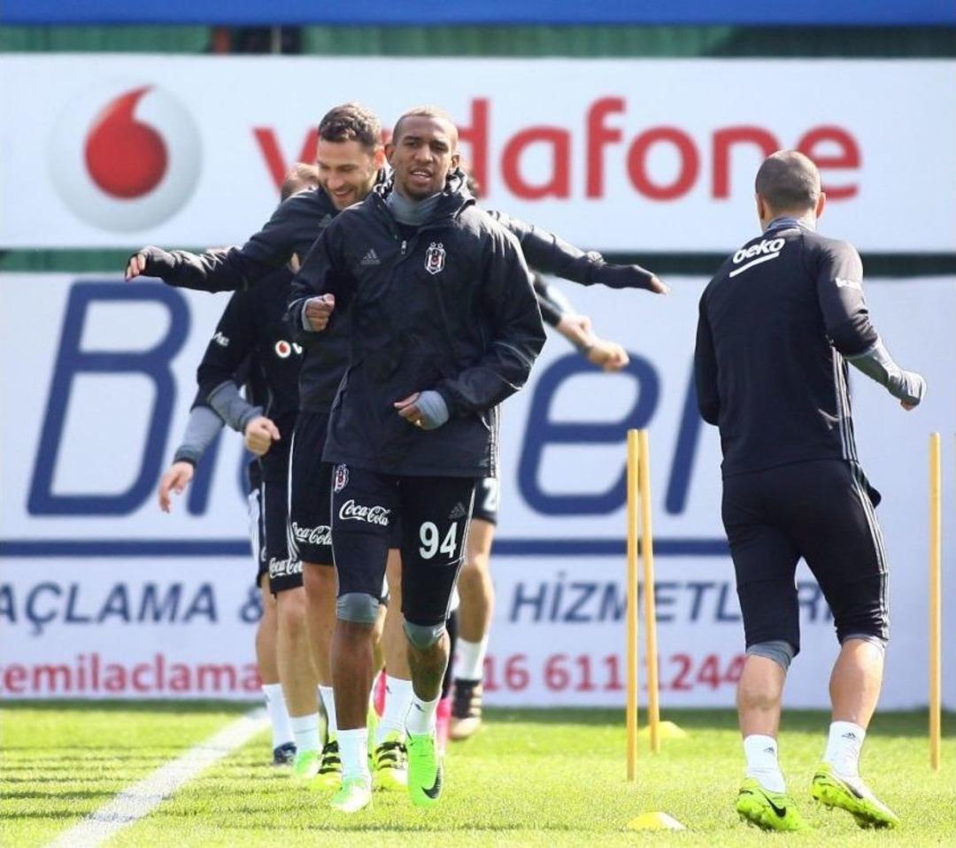 Beşiktaş&rsquo;ta Gen&ccedil;lerbirliği Ma&ccedil;ı Hazırlıkları S&uuml;r&uuml;yor