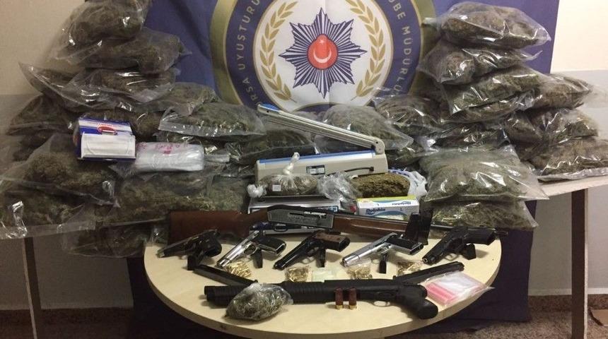 G&uuml;le Oynaya Adliyeye