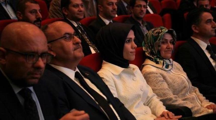 Esra Albayrak: Savaşlar Ve Darbeler En &Ccedil;ok &Ccedil;ocukların Masumiyetini Vurur