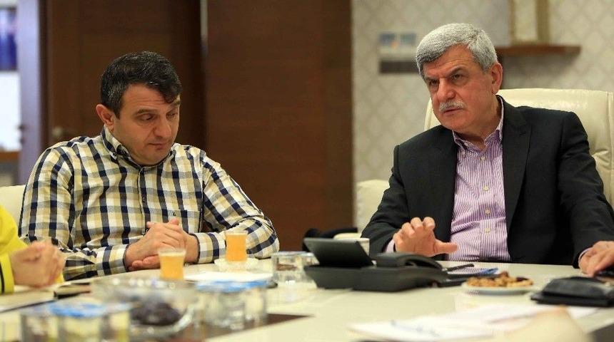 Başkan Karaosmanoğlu, Anneleri Spora Teşvik Etti