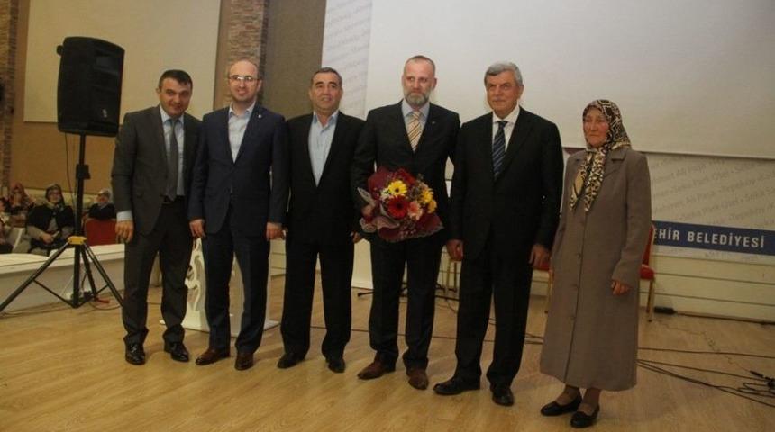 Başkan Karaosmanoğlu, Yaşlılarla Bir Araya Geldi