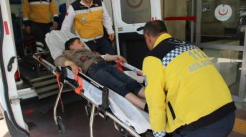 Otomobilin &Ccedil;arptığı &Ccedil;ocuk Yaralandı