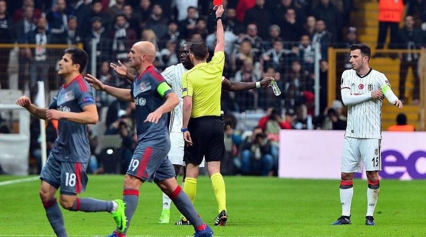 Uefa, Aboubakar&rsquo;ı 3 Ma&ccedil; İle Cezalandırdı