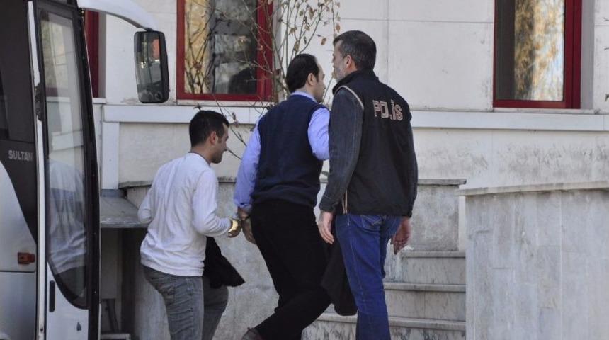 Afyonkarahisar&rsquo;da Fet&ouml; Operasyonu: 34 G&ouml;zaltı