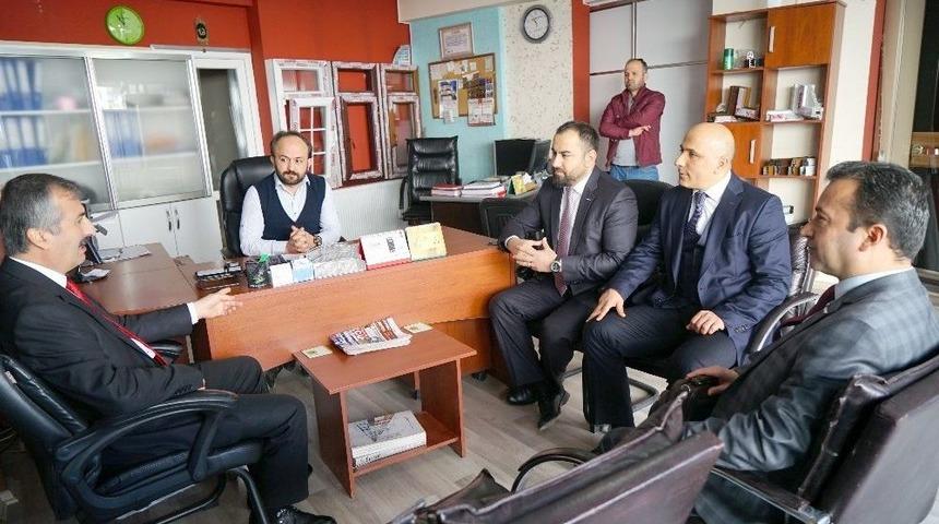 Kosgeb Başkanı Recep Bi&ccedil;er: &ldquo;bankalara 100 Tl&rsquo;den Fazla &Ouml;demeyin&rdquo;